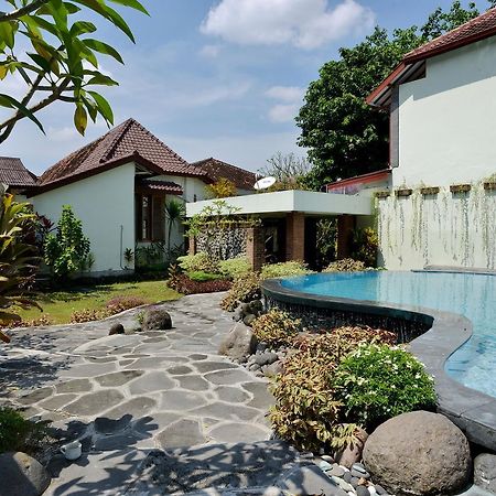 Zen Rooms Pakualaman Yogyakarta Luaran gambar