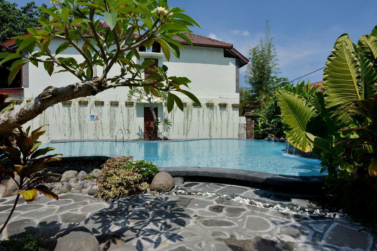 Zen Rooms Pakualaman Yogyakarta Luaran gambar